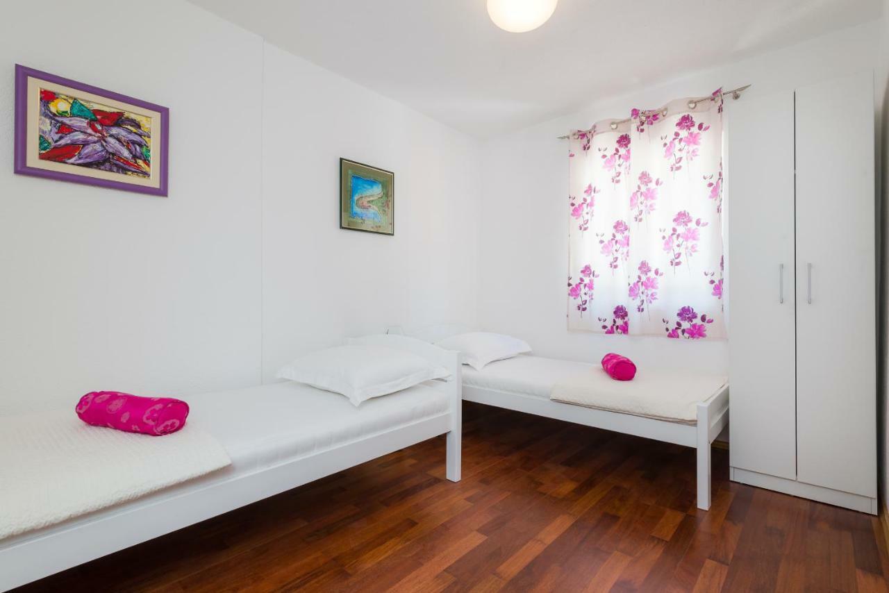 Apartments Nada Бол Экстерьер фото