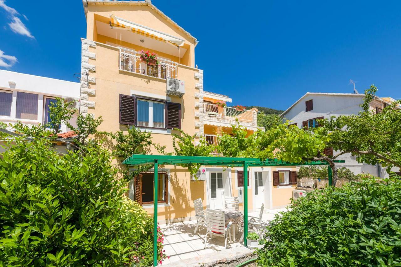 Apartments Nada Бол Экстерьер фото