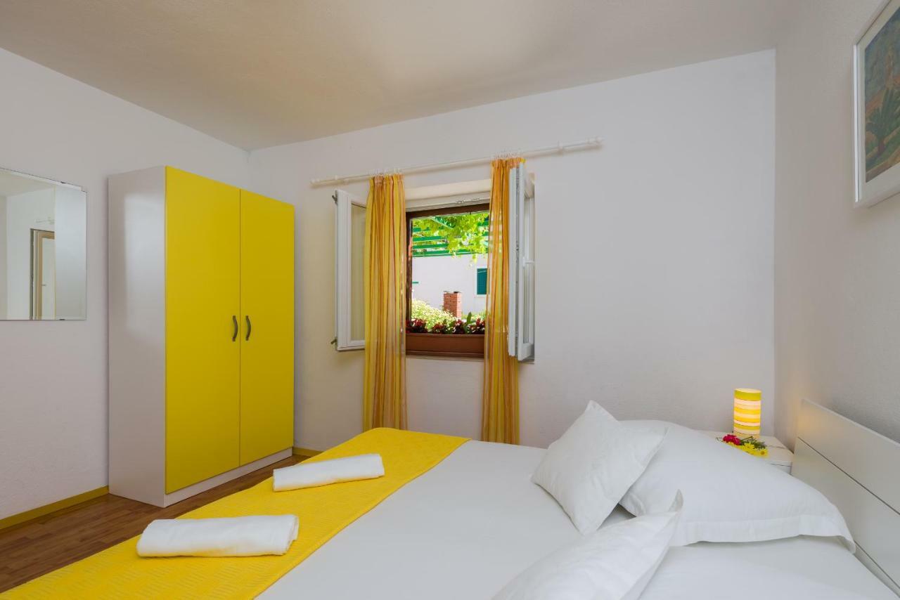 Apartments Nada Бол Экстерьер фото